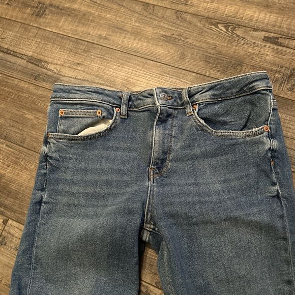 Zara Women’s 12 Denim Jeans Tapered Leg Mid Rise Blue 33x28 - Picture 4 of 6